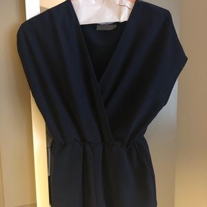 Navy short sleeve Fabrik romper